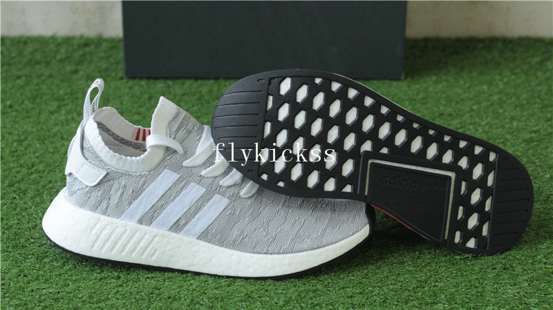Real Boost Adidas NMD R2 Primeknit BY9520